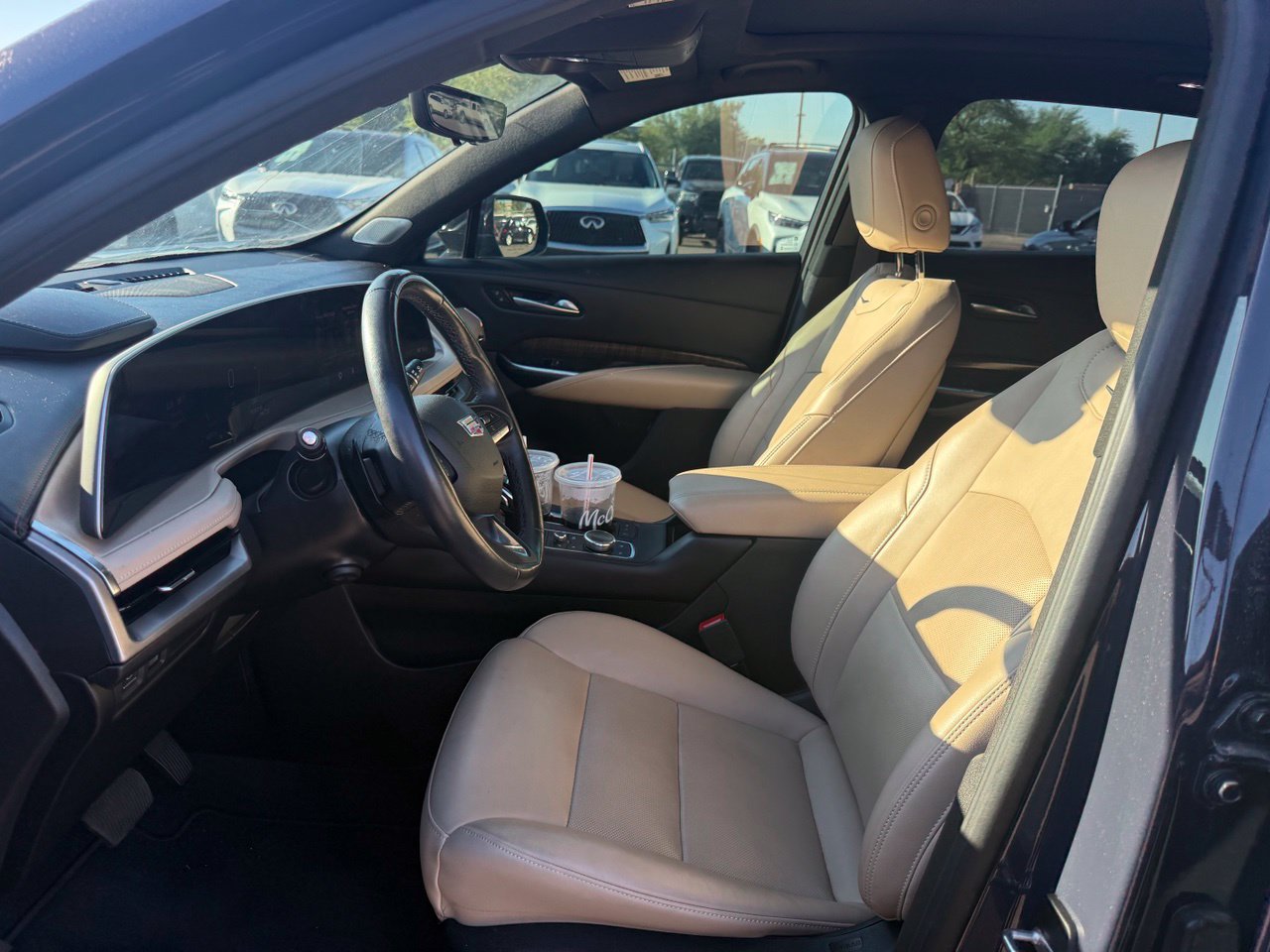 Used 2024 Cadillac XT4 Premium Luxury w/ Technology Package AWD/4WD image 13