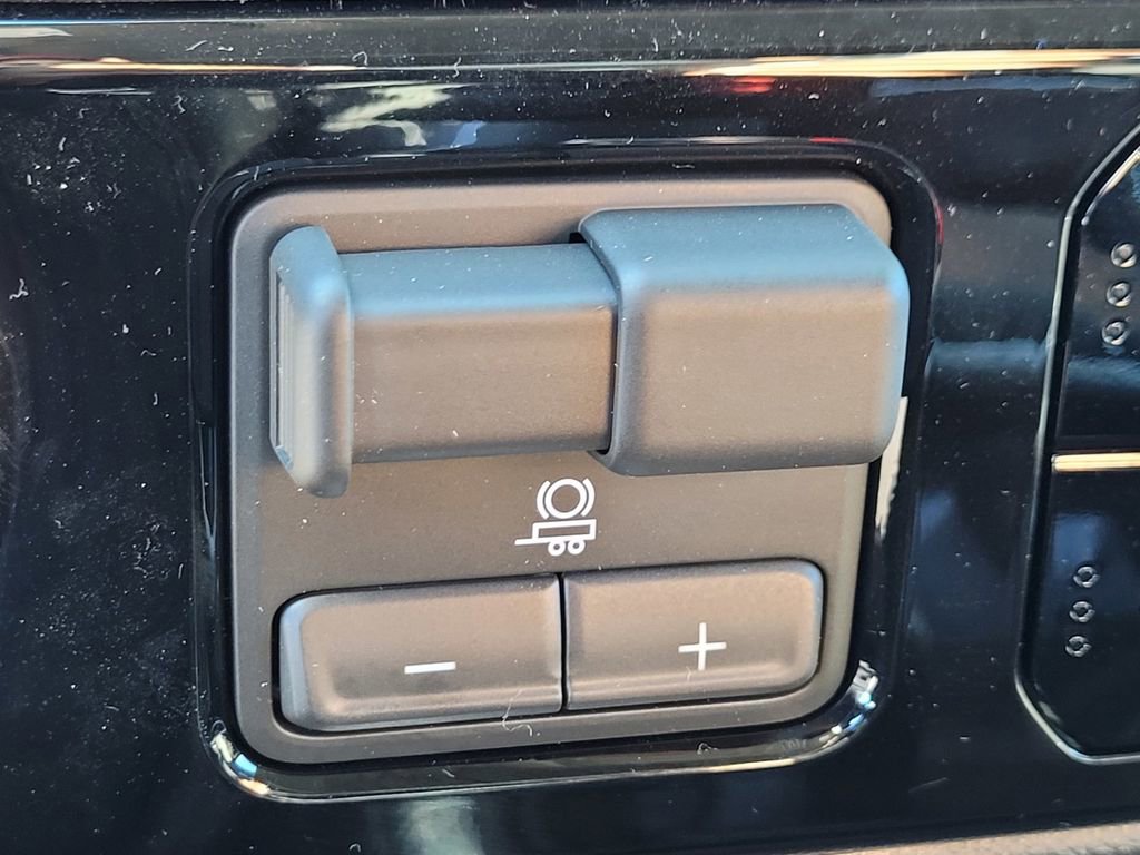 New 2026 GMC Sierra 1500 Elevation image 16