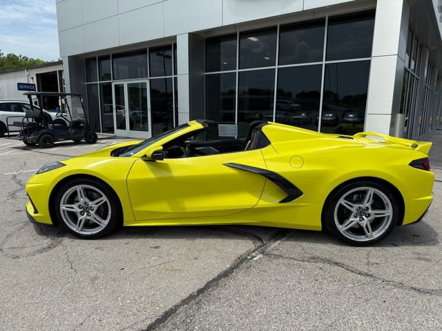 Used 2021 Chevrolet Corvette Stingray w/ Z51 Performance Package image 4