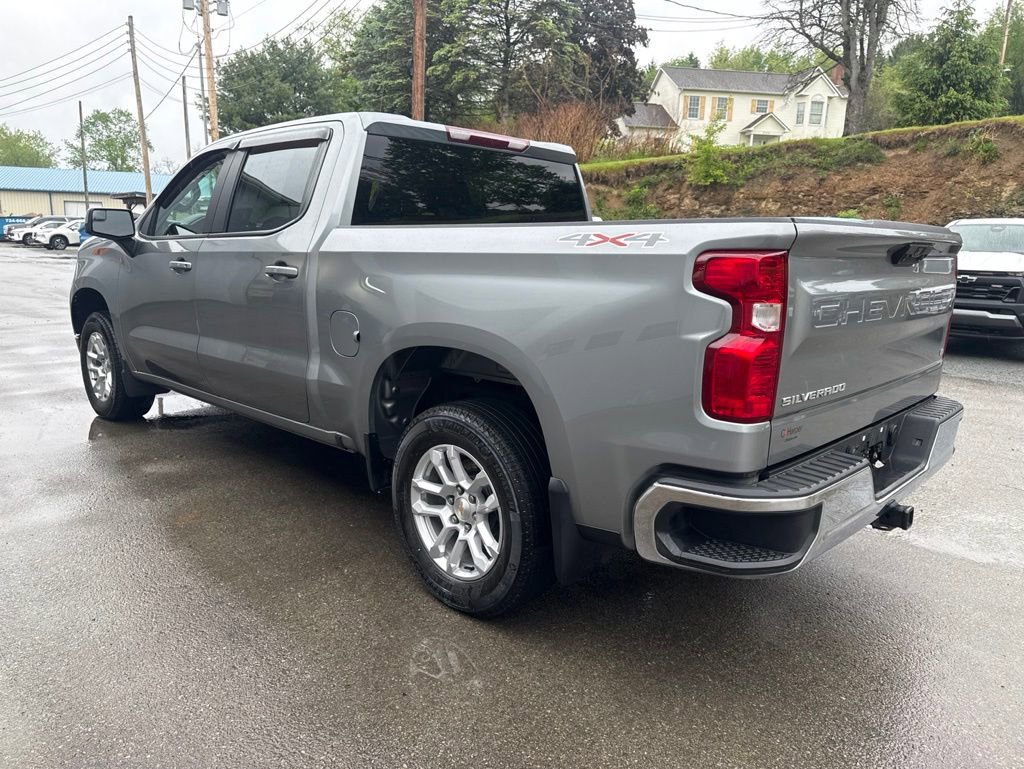 Used 2023 Chevrolet Silverado 1500 LT AWD/4WD image 5
