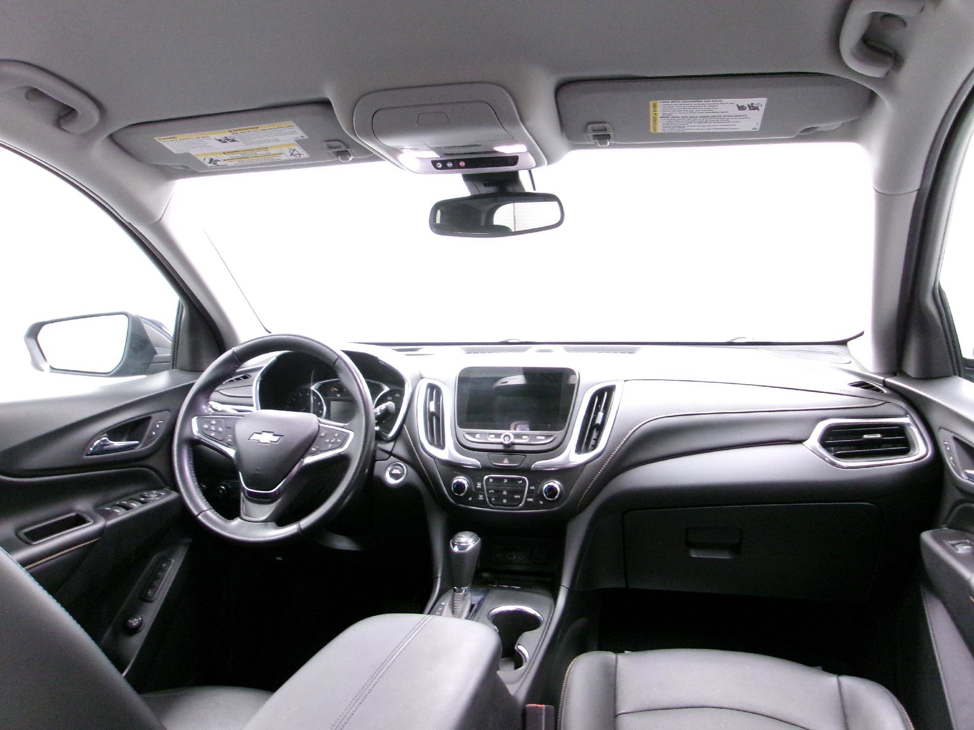 Used 2020 Chevrolet Equinox Premier w/ LPO, Floor Liner Package image 3