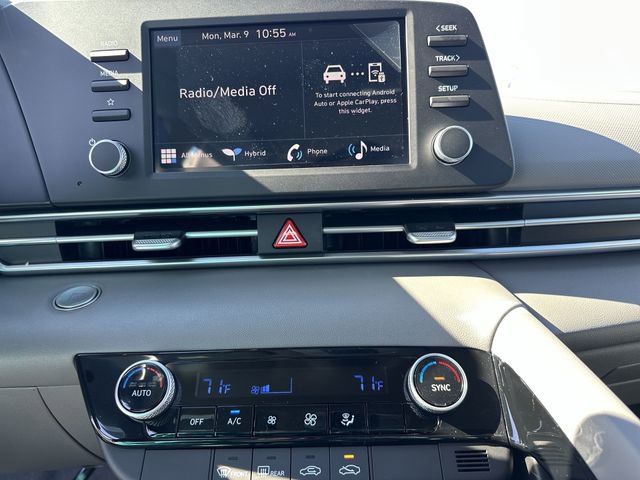 New 2026 Hyundai Elantra Blue image 22