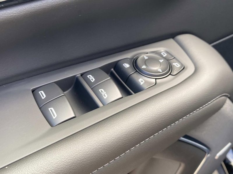 New 2026 Chevrolet Suburban LT w/ Comfort Package image 13