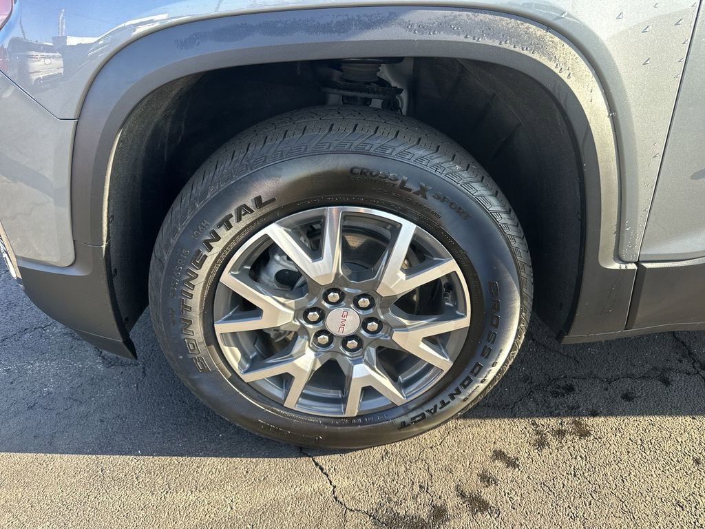 Used 2023 GMC Acadia SLE w/ Driver Convenience Package image 10