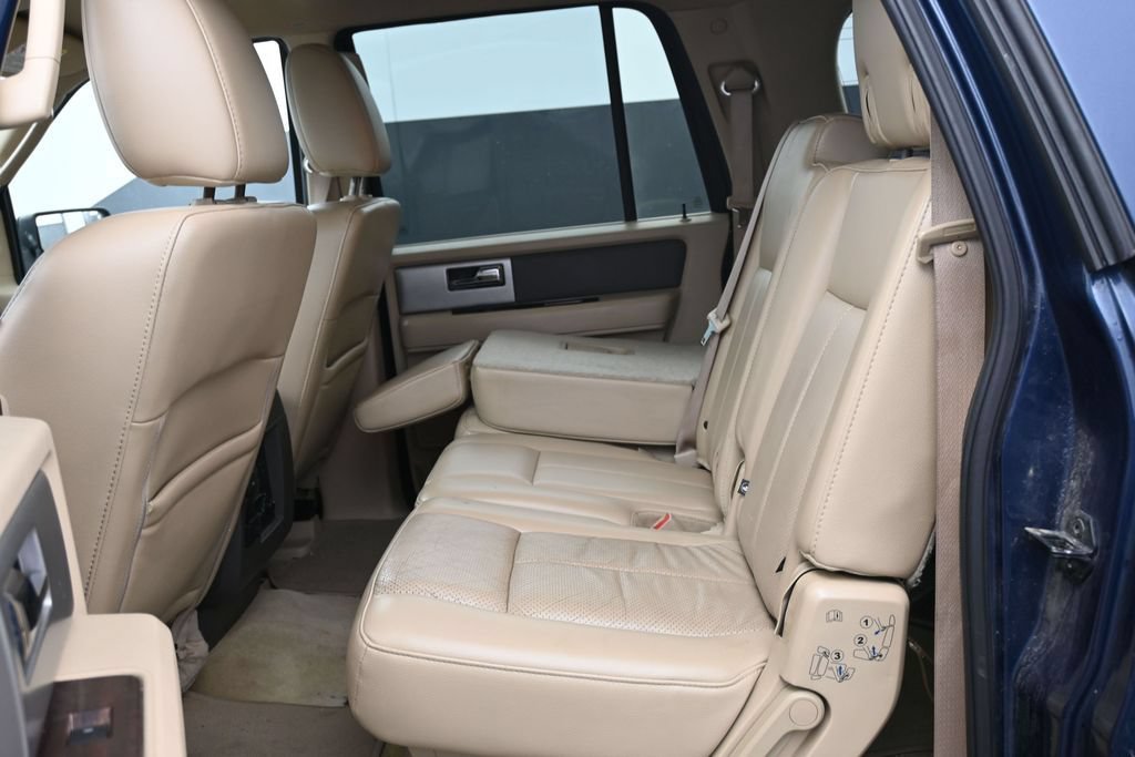 Used 2014 Ford Expedition EL XLT w/ Equipment Group 202A AWD/4WD image 20