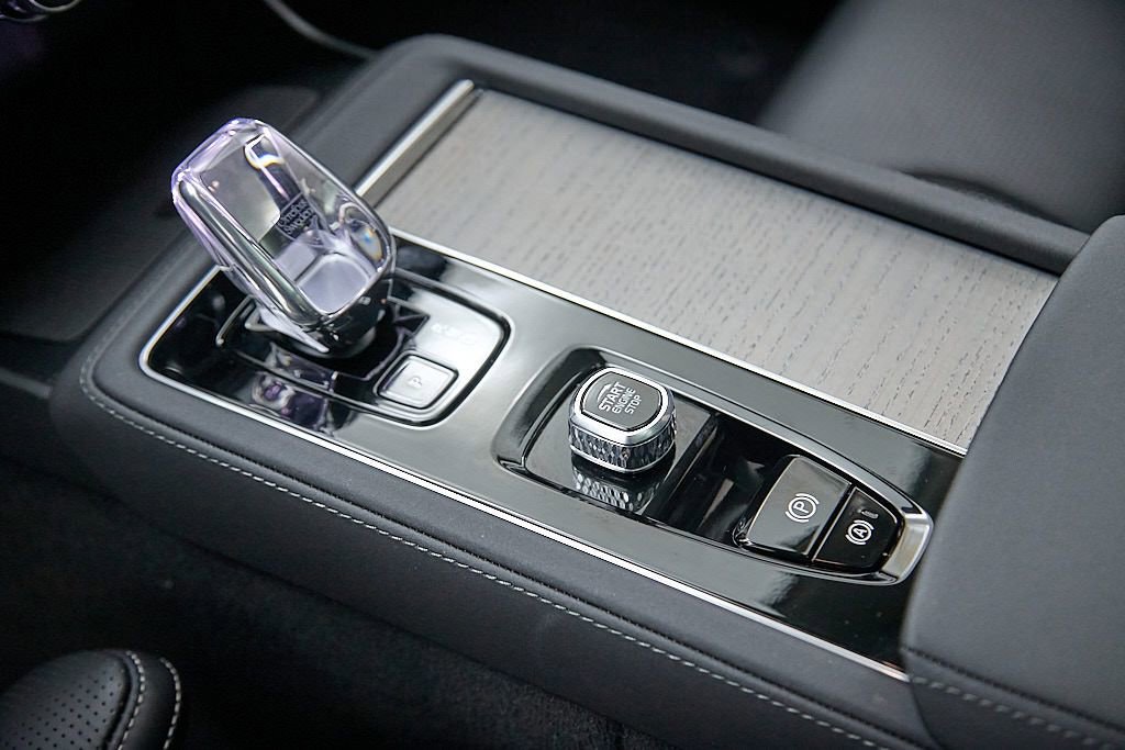 New 2026 Volvo XC90 B6 Ultra w/ Lounge Package image 18