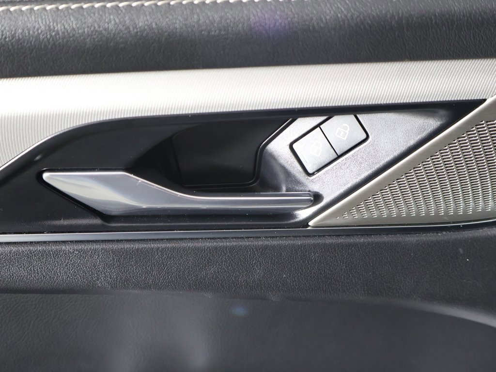 Used 2024 Jaguar F-PACE R-Dynamic S image 36