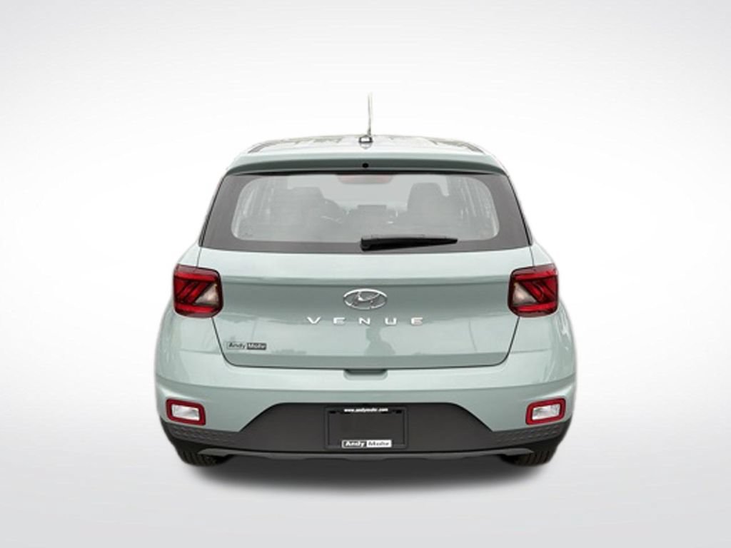 New 2026 Hyundai Venue SE FWD image 4