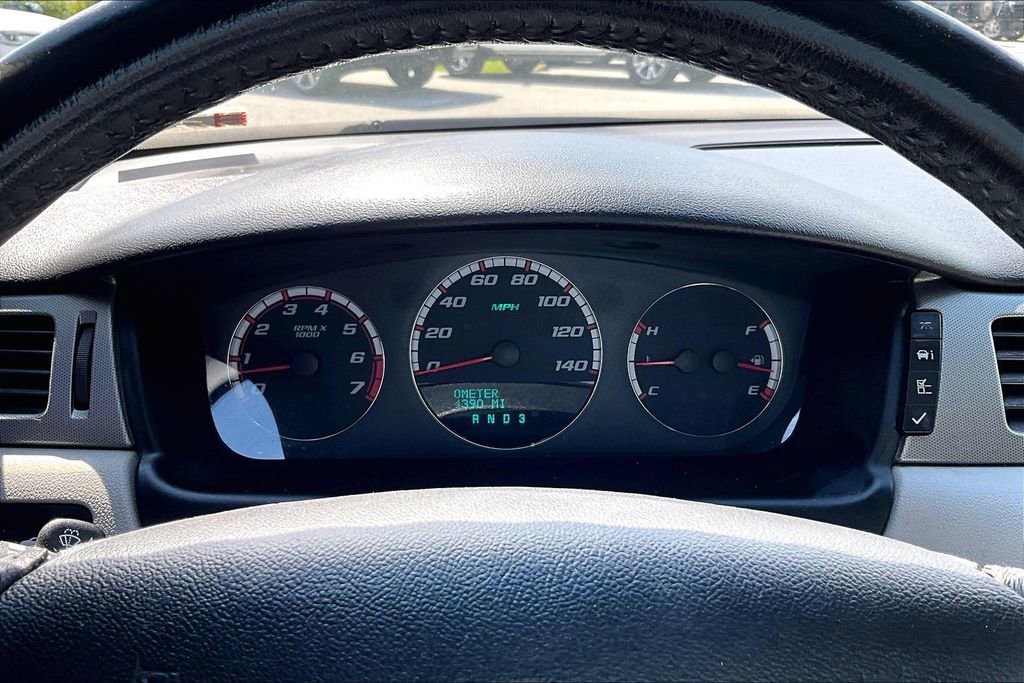 Used 2008 Chevrolet Impala SS w/ Convenience Package FWD image 20