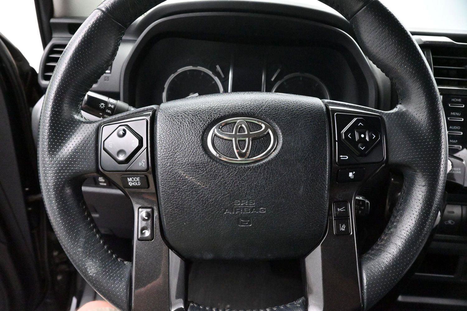 Used 2021 Toyota 4Runner TRD Off-Road Premium AWD/4WD image 17
