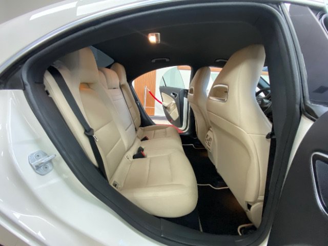 Used 2018 Mercedes-Benz CLA 250 4MATIC image 14