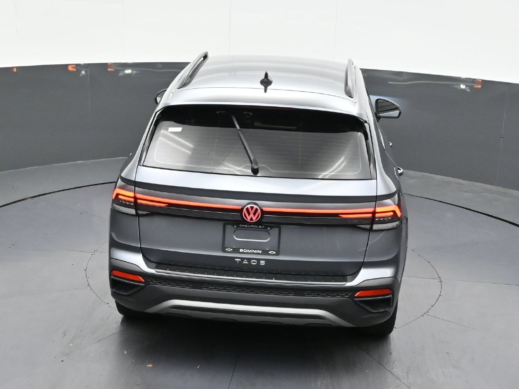 Used 2025 Volkswagen Taos S FWD image 18