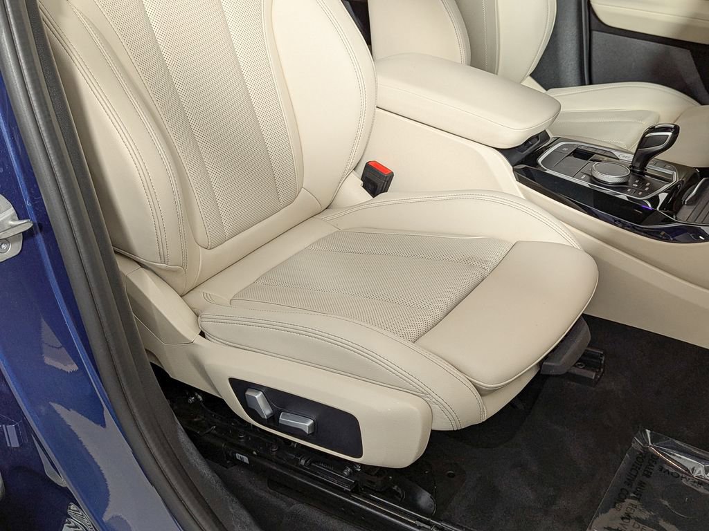 Used 2022 BMW X3 xDrive30i w/ Convenience Package AWD/4WD image 25