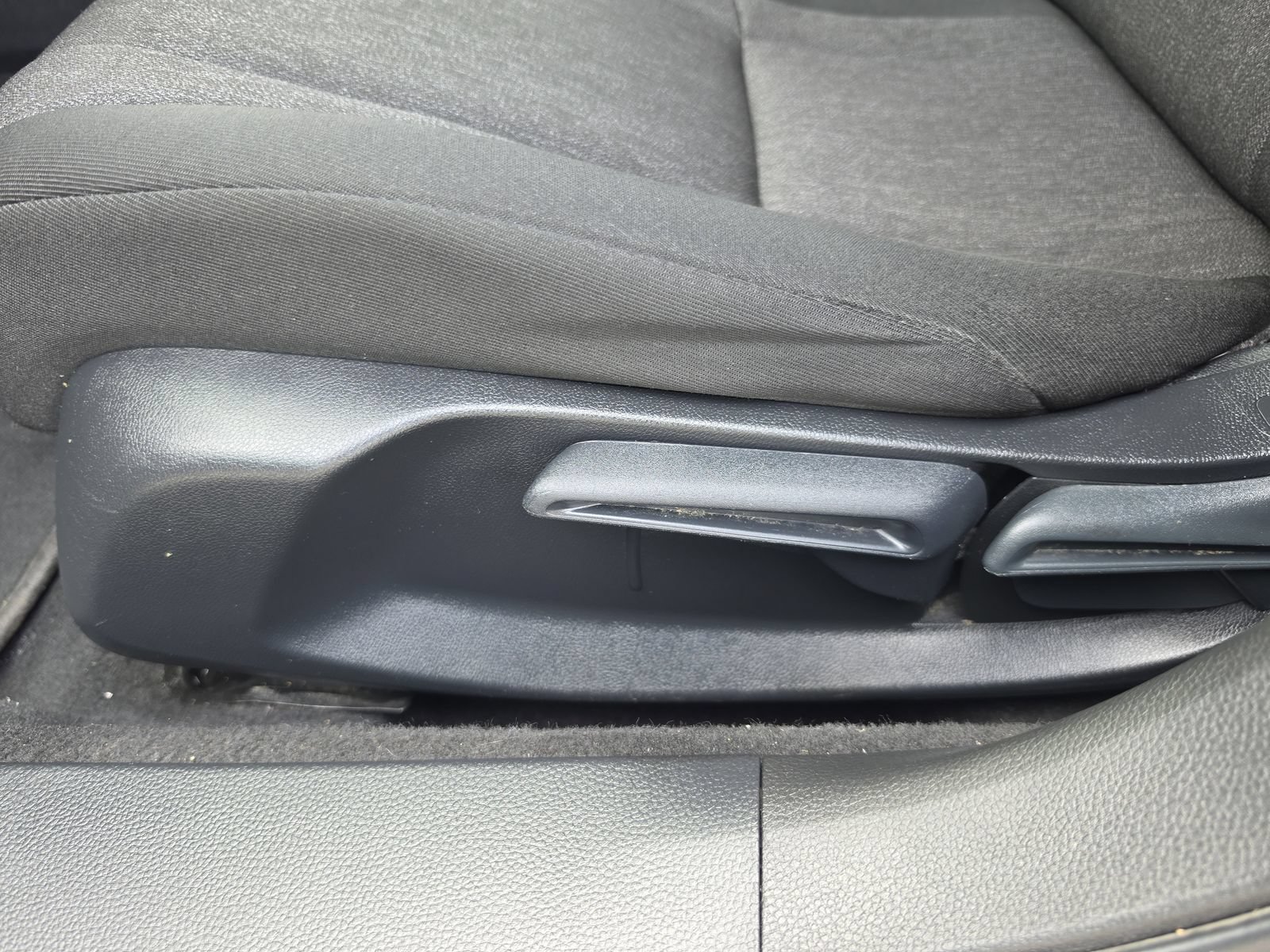 Used 2023 Honda Accord LX image 10