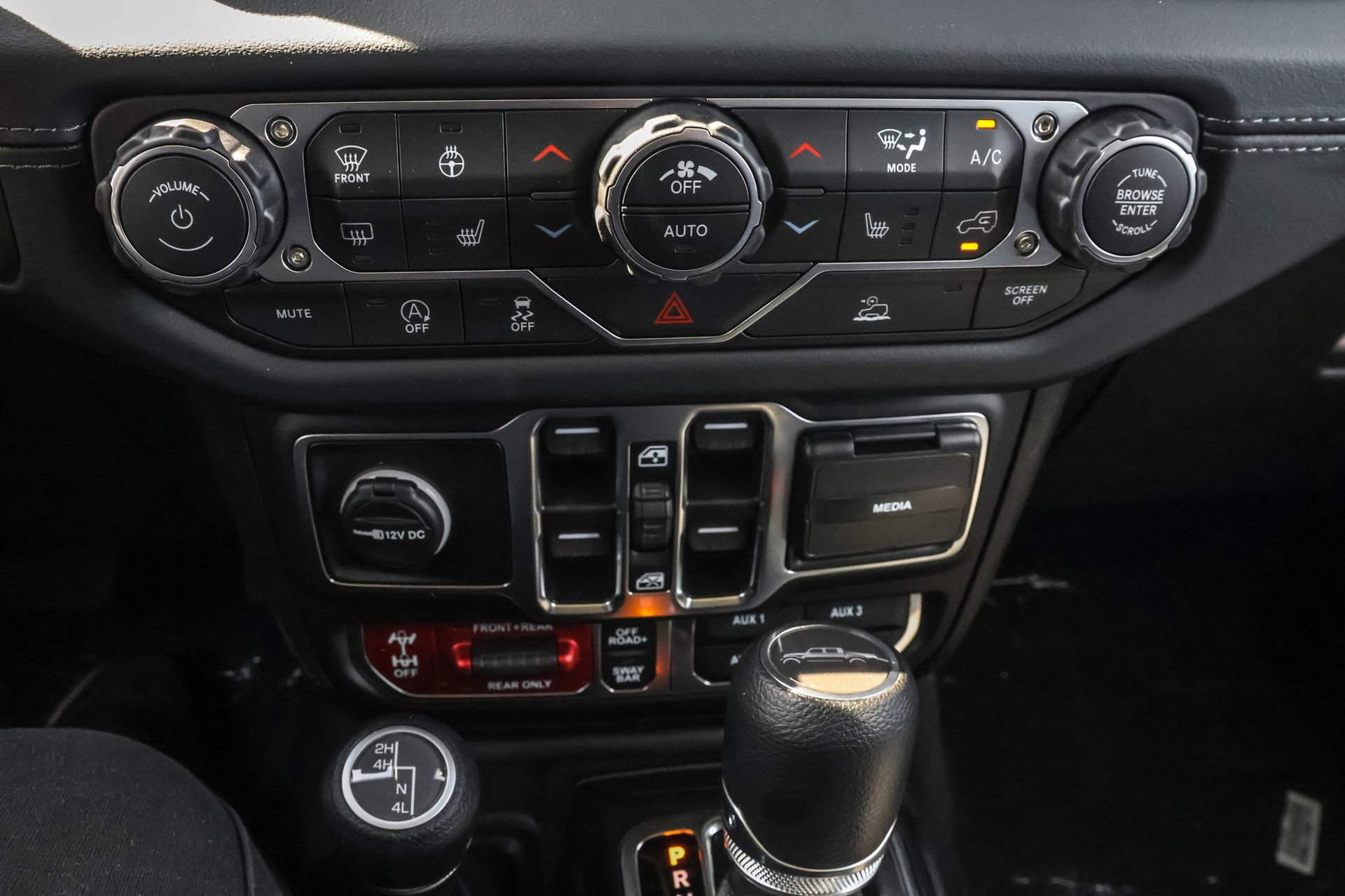 New 2025 Jeep Gladiator Rubicon w/ Convenience Group image 18