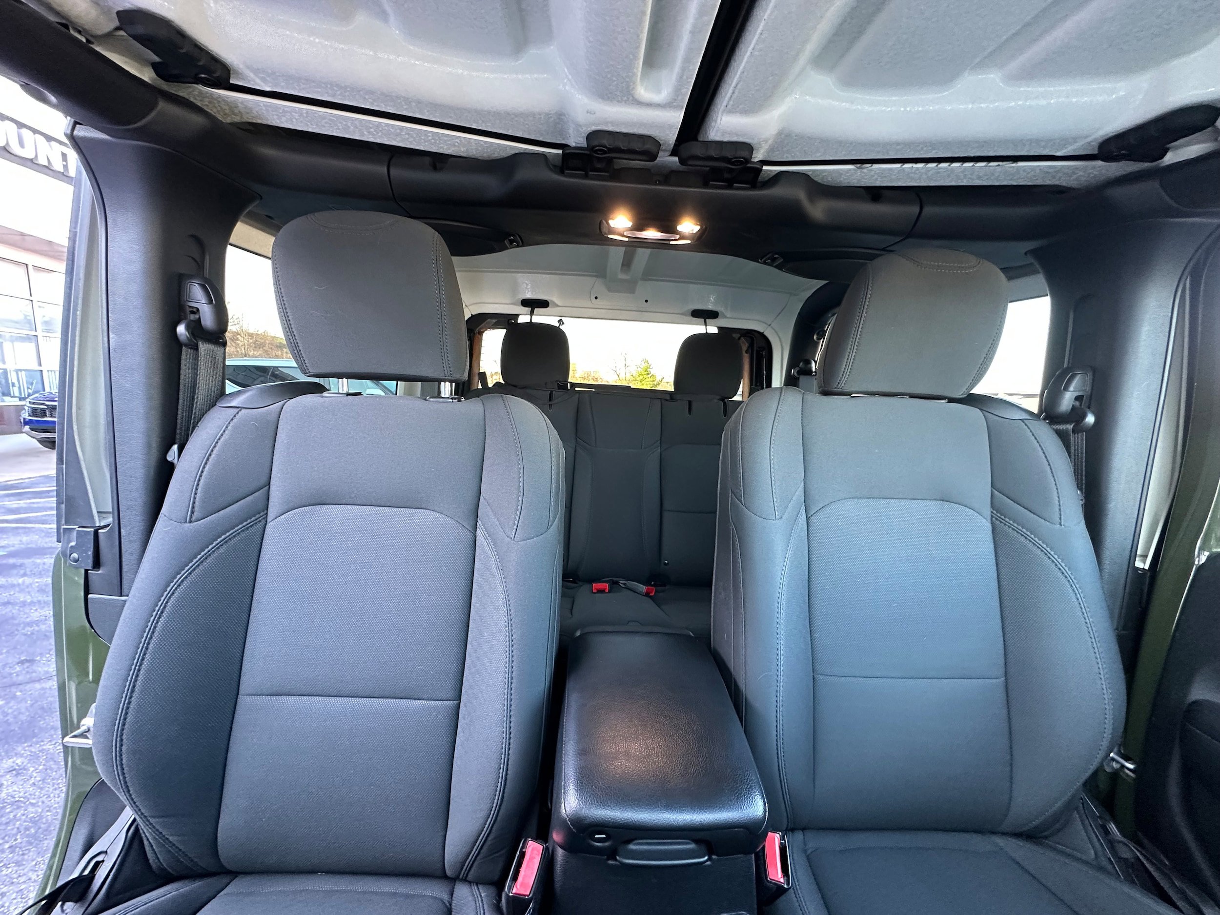 Used 2021 Jeep Wrangler Sport image 17