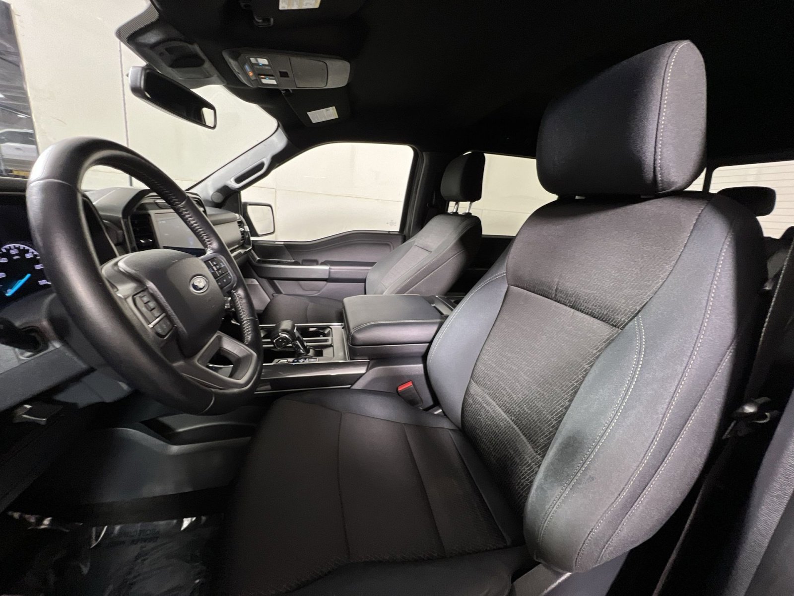 Used 2022 Ford F150 XLT w/ Equipment Group 302A High image 13