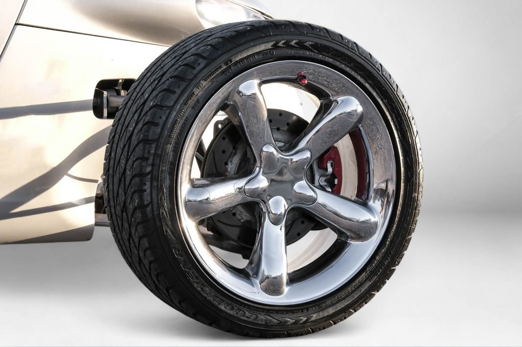 Used 2001 Chrysler Prowler image 41