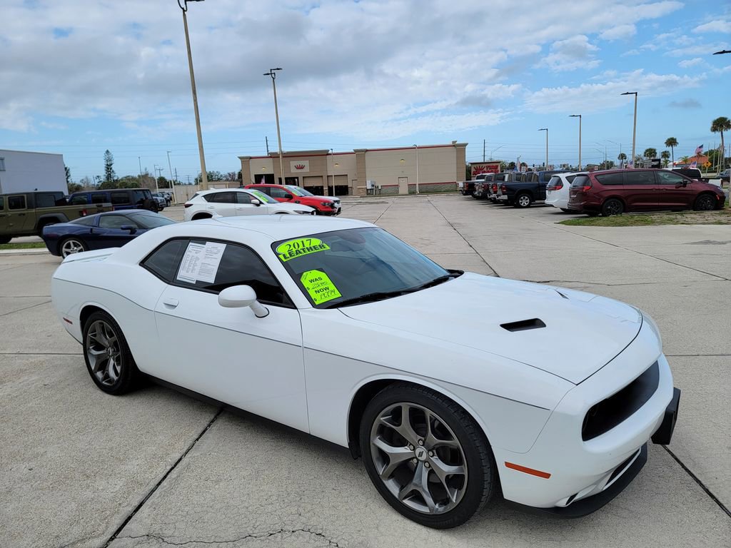 Used 2017 Dodge Challenger SXT Plus image 8