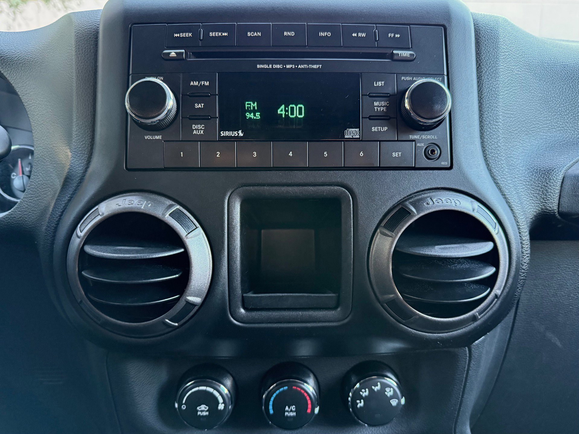 Used 2018 Jeep Wrangler Sport image 30