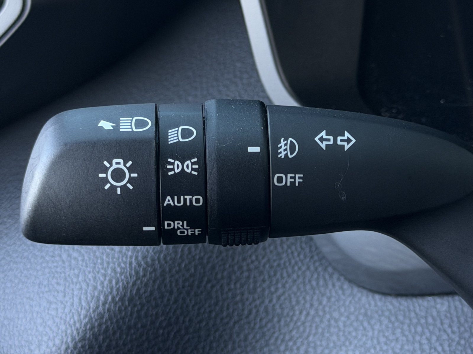Used 2025 Toyota Sequoia TRD Pro AWD/4WD image 24