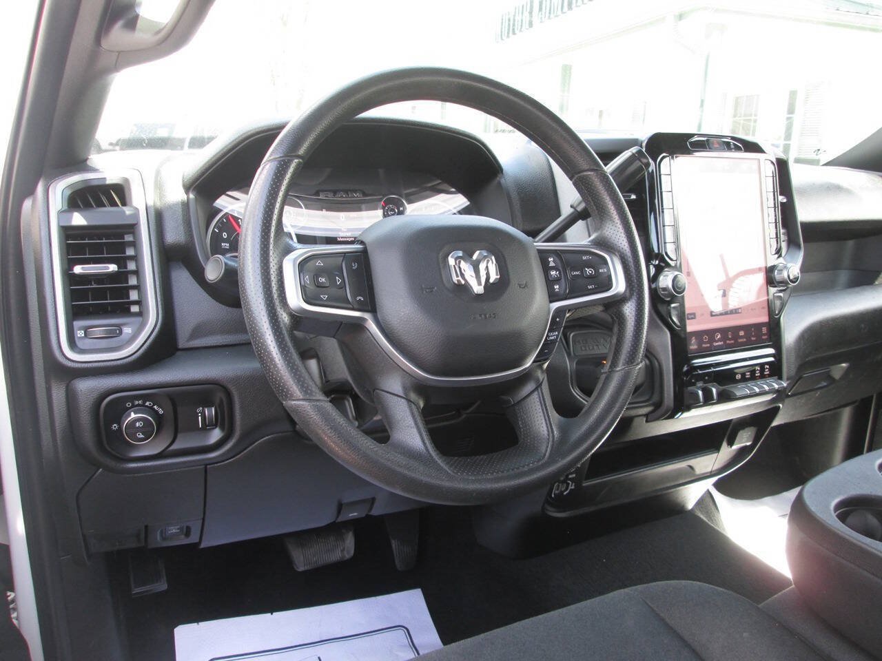 Used 2025 RAM 2500 Tradesman AWD/4WD image 19