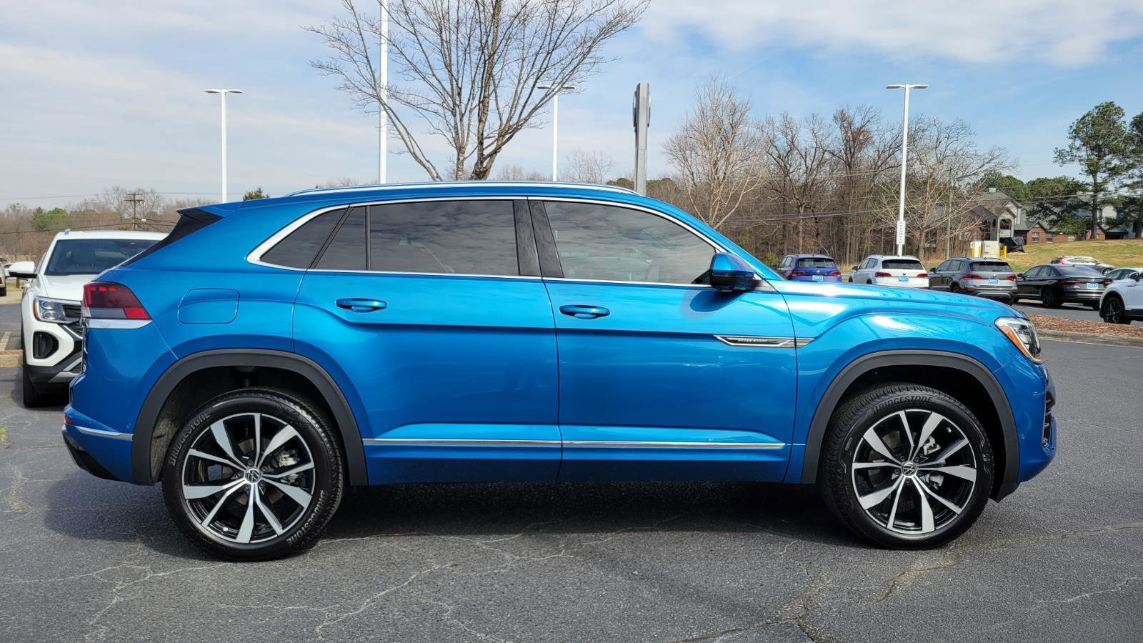 Certified 2025 Volkswagen Atlas Cross Sport SEL Premium R-Line image 6