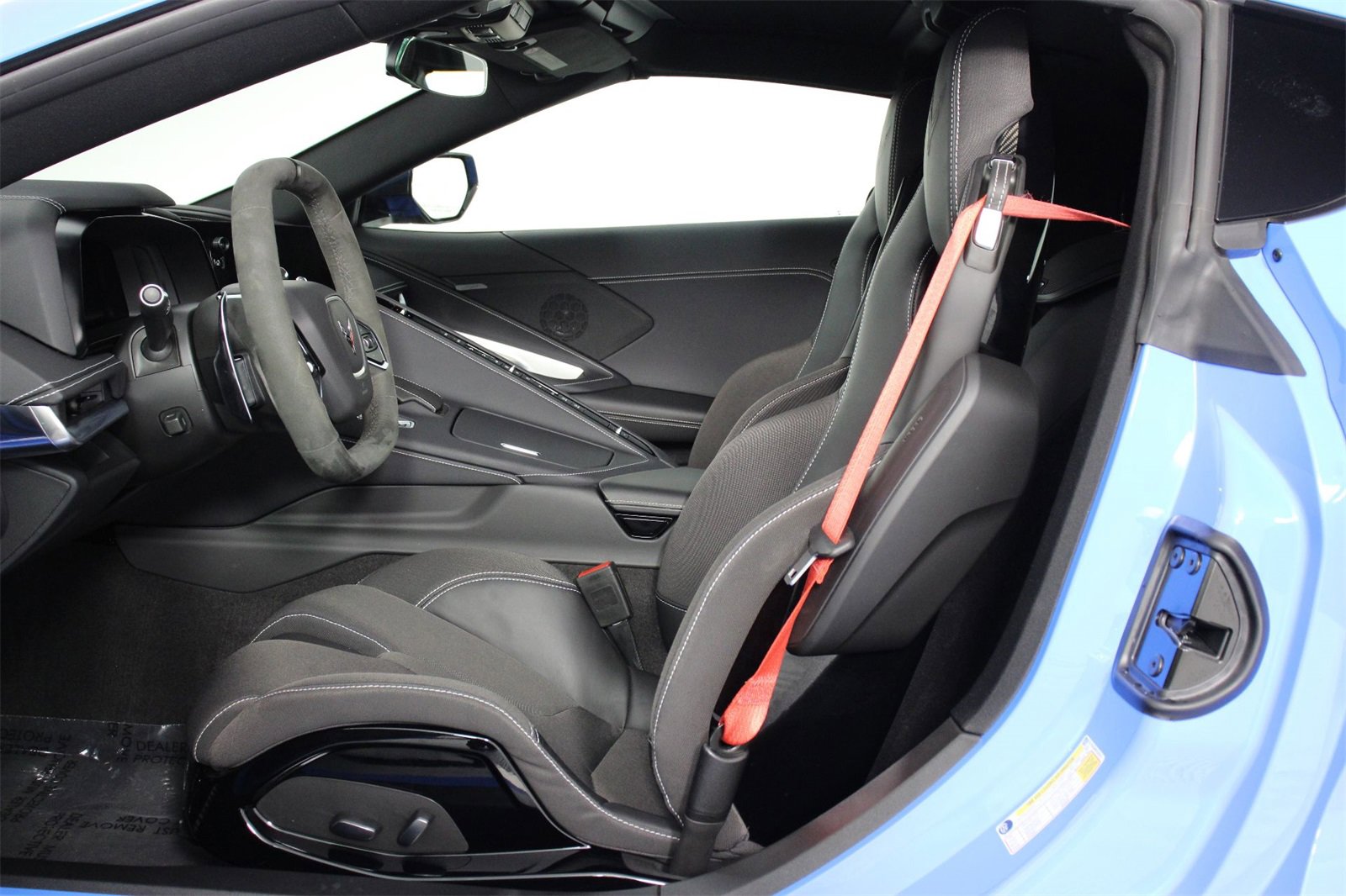 Used 2023 Chevrolet Corvette Stingray Coupe w/ Z51 Performance Package image 27