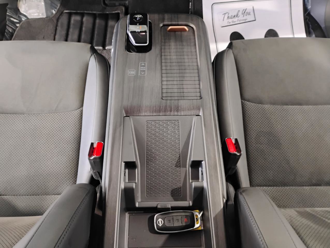 Used 2024 Nissan Ariya AWD image 28