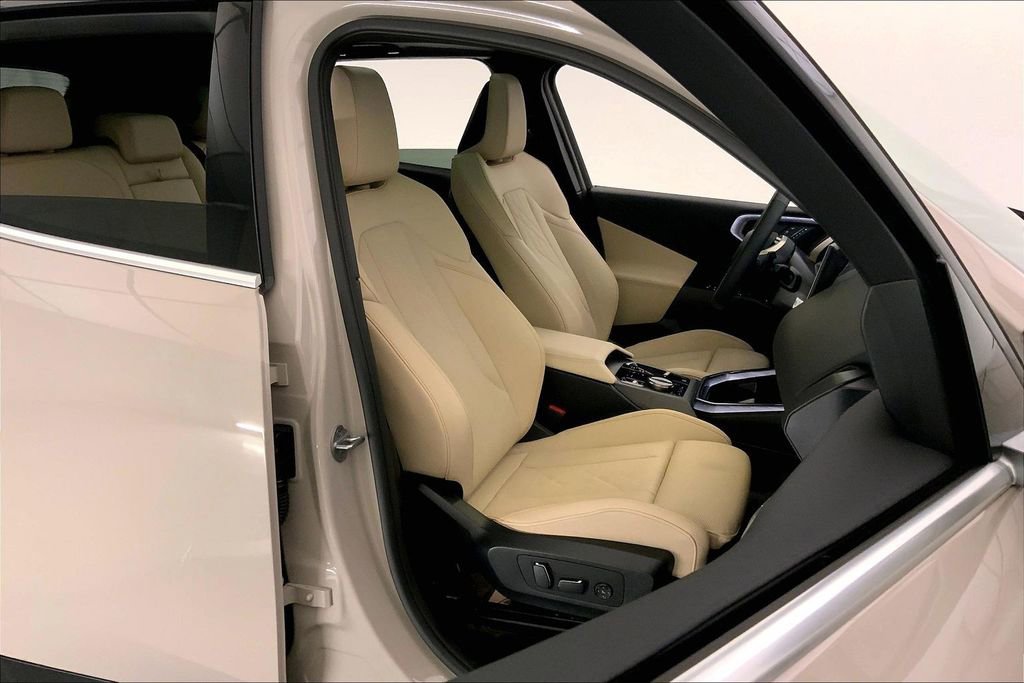 Certified 2025 BMW X3 xDrive30i w/ Convenience Package image 6