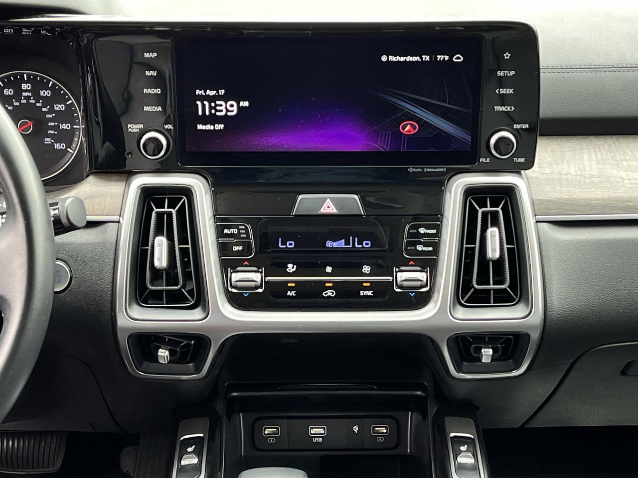 Used 2023 Kia Sorento S w/ Panoramic Sunroof Package AWD/4WD image 15