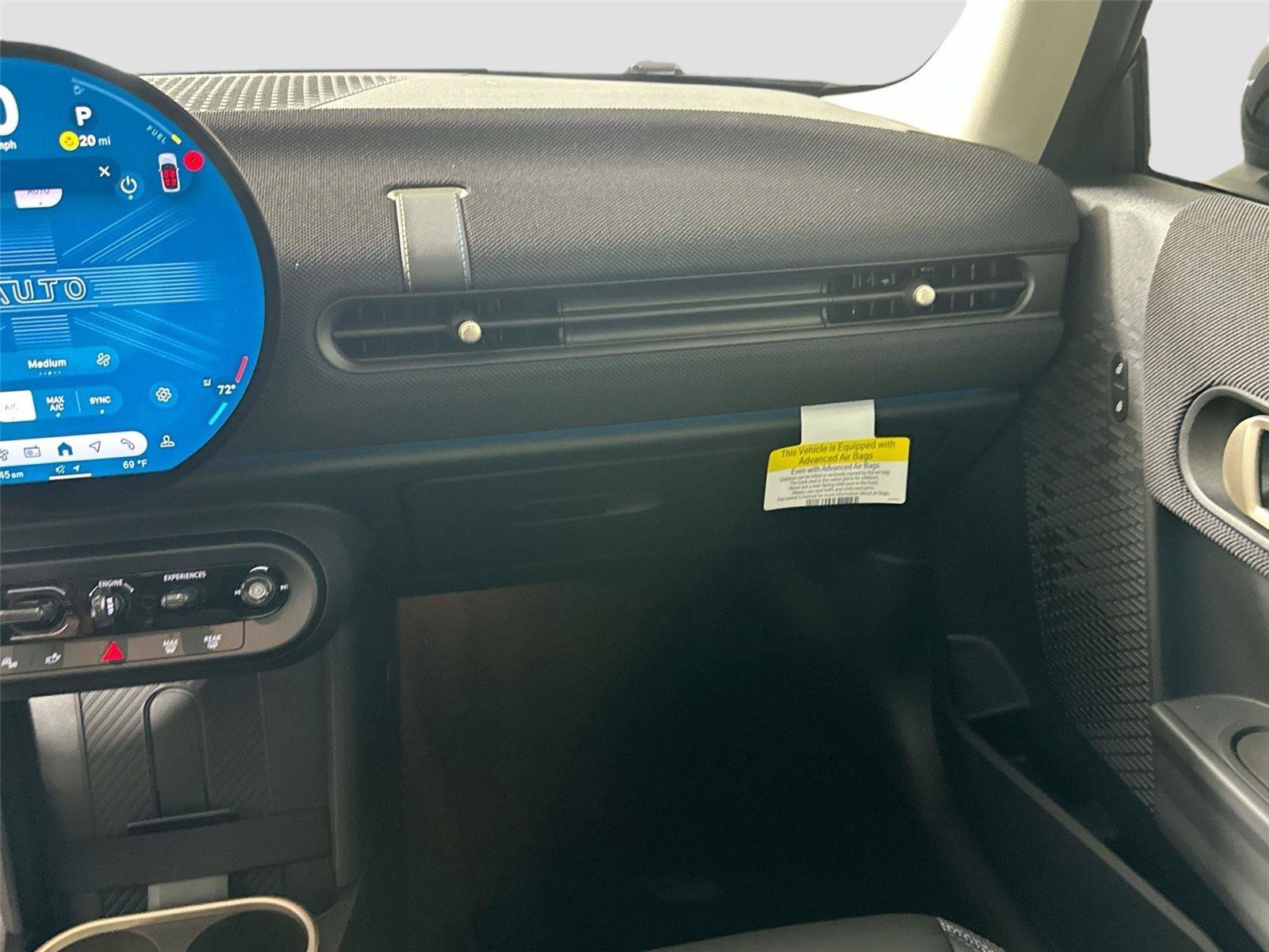 Used 2025 MINI Cooper S FWD image 19
