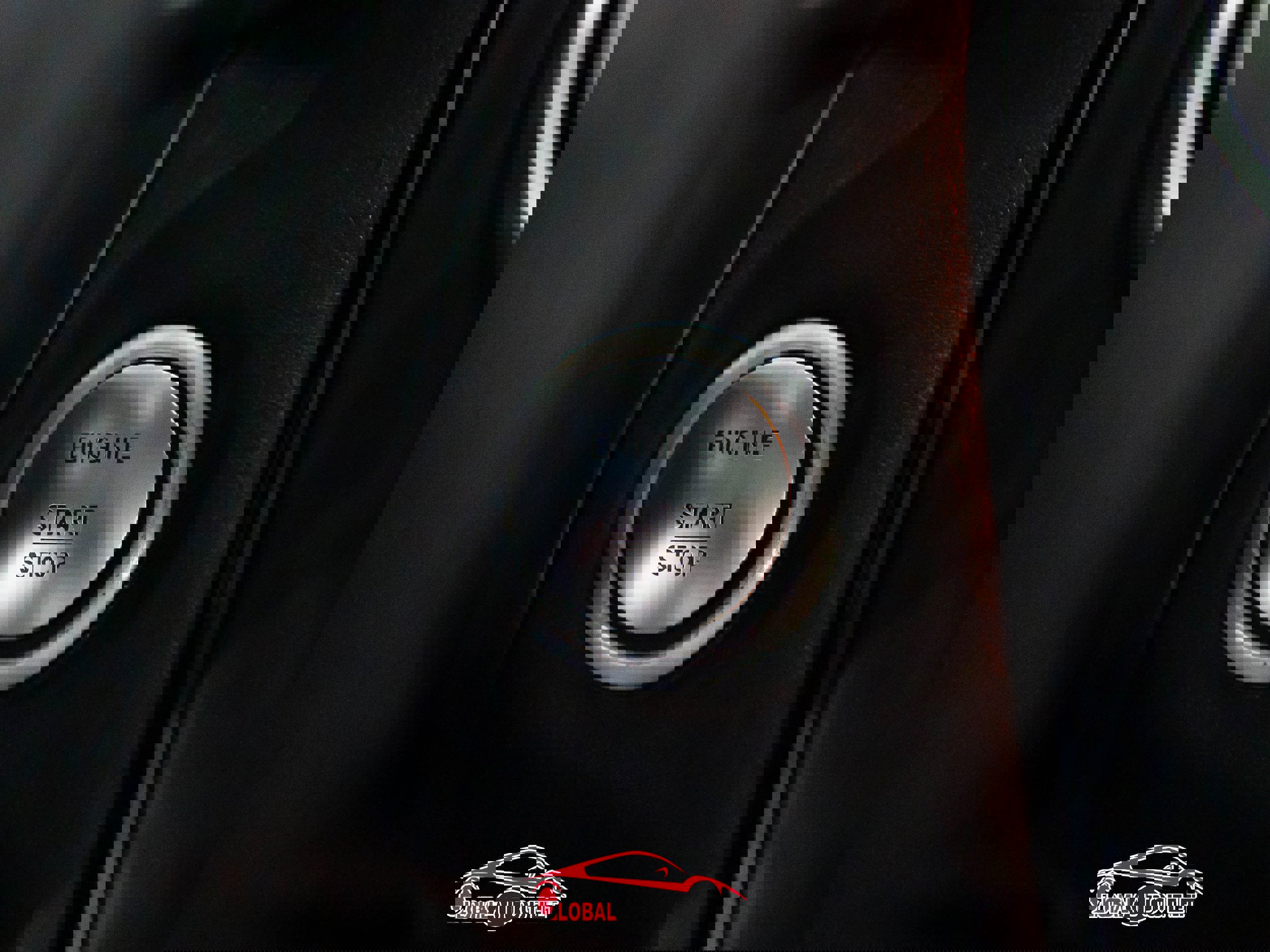 Used 2018 Mercedes-Benz GLC 300 4MATIC w/ Multimedia Package image 33