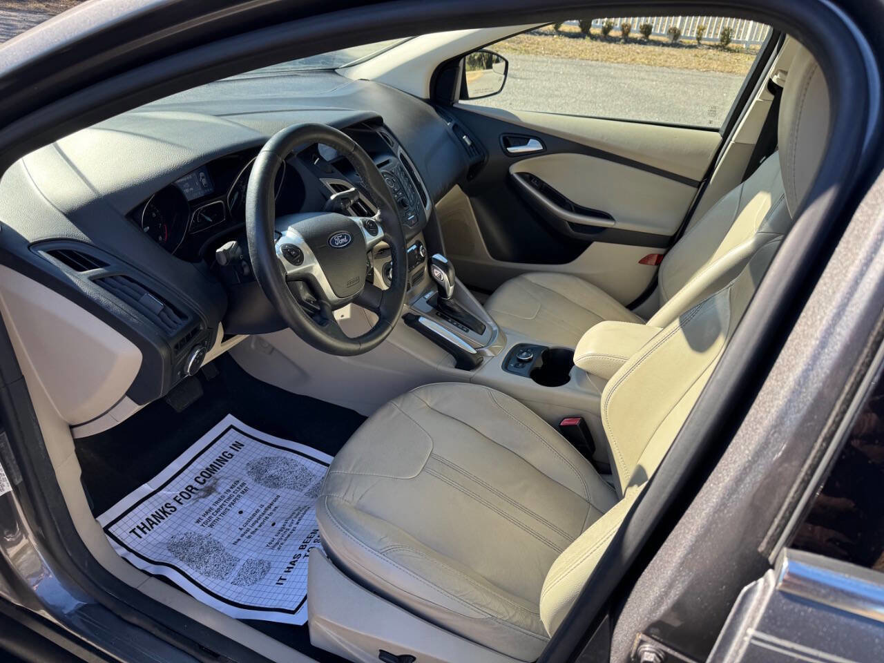 Used 2012 Ford Focus SEL image 9