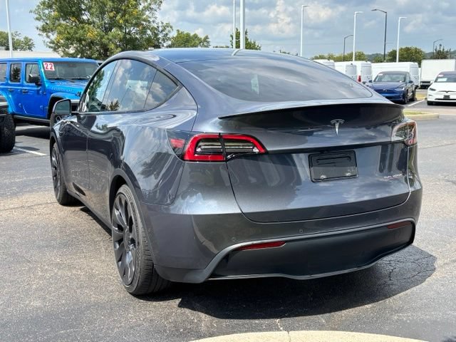 Used 2022 Tesla Model Y Performance AWD/4WD image 9