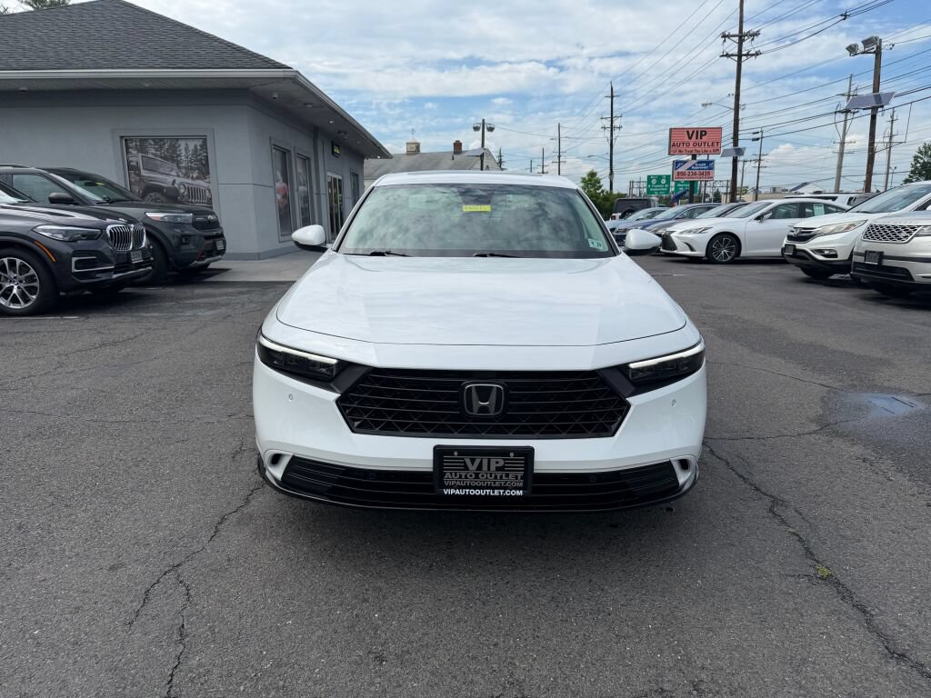Used 2024 Honda Accord EX-L image 2