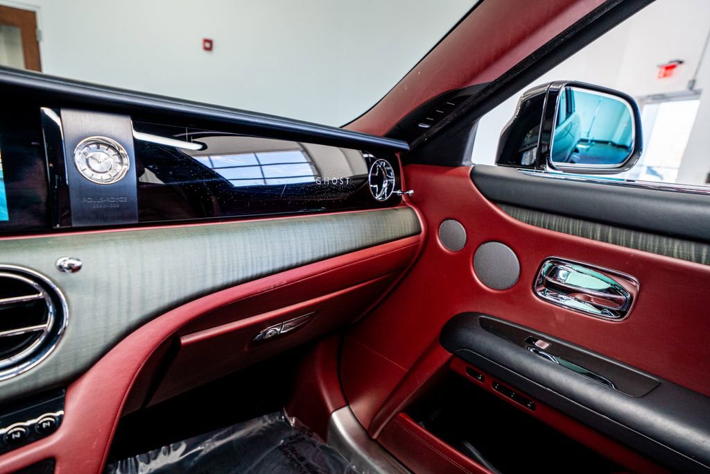 Used 2021 Rolls-Royce Ghost AWD/4WD image 44