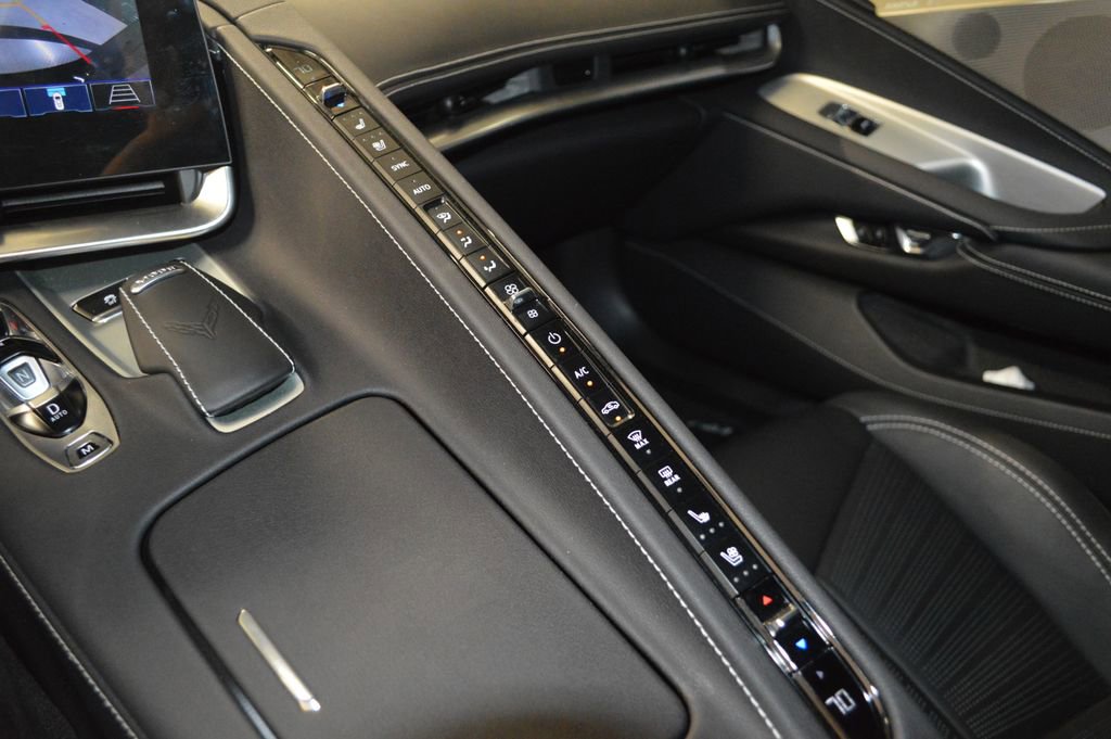 Used 2025 Chevrolet Corvette Z06 w/ Z07 Performance Package image 32