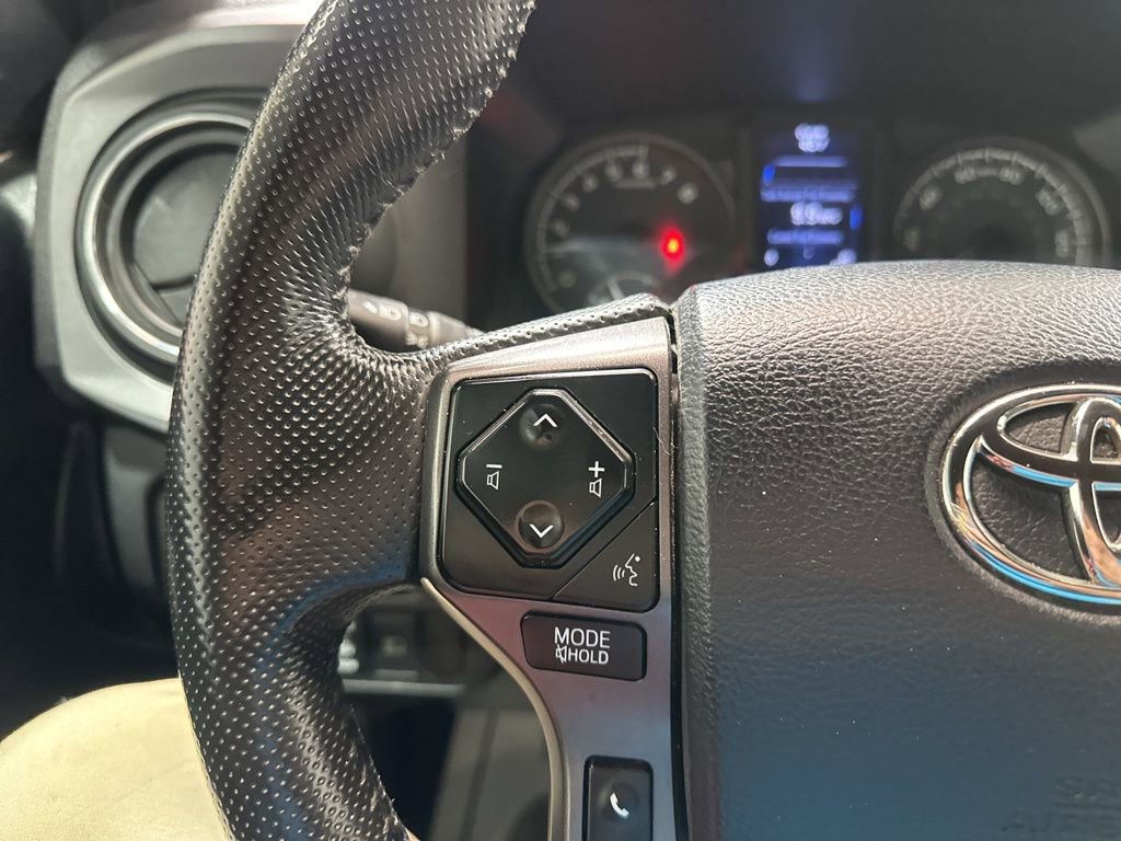 Used 2019 Toyota Tacoma TRD Off-Road image 21