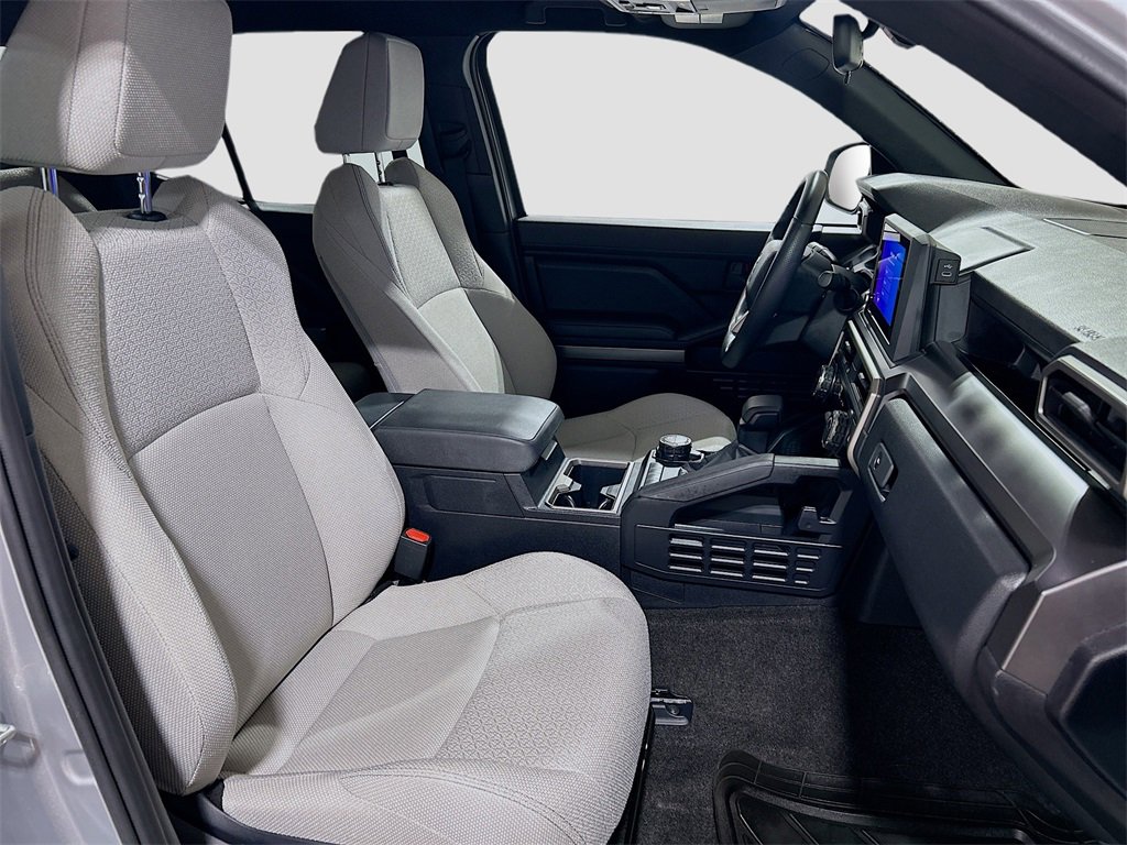 Used 2025 Toyota 4Runner SR5 image 23