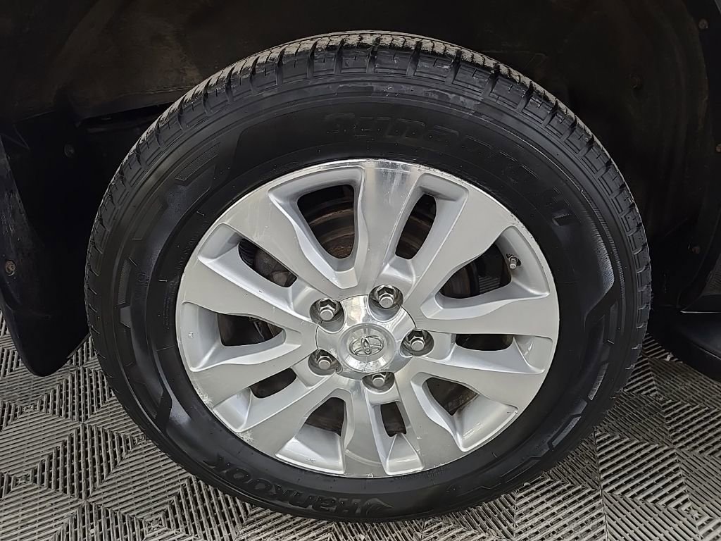 Used 2016 Toyota Sequoia Platinum image 14