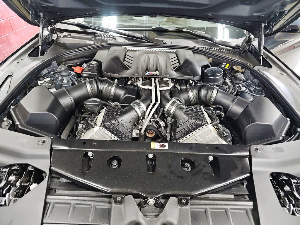 Used 2018 BMW M6 Gran Coupe RWD image 15