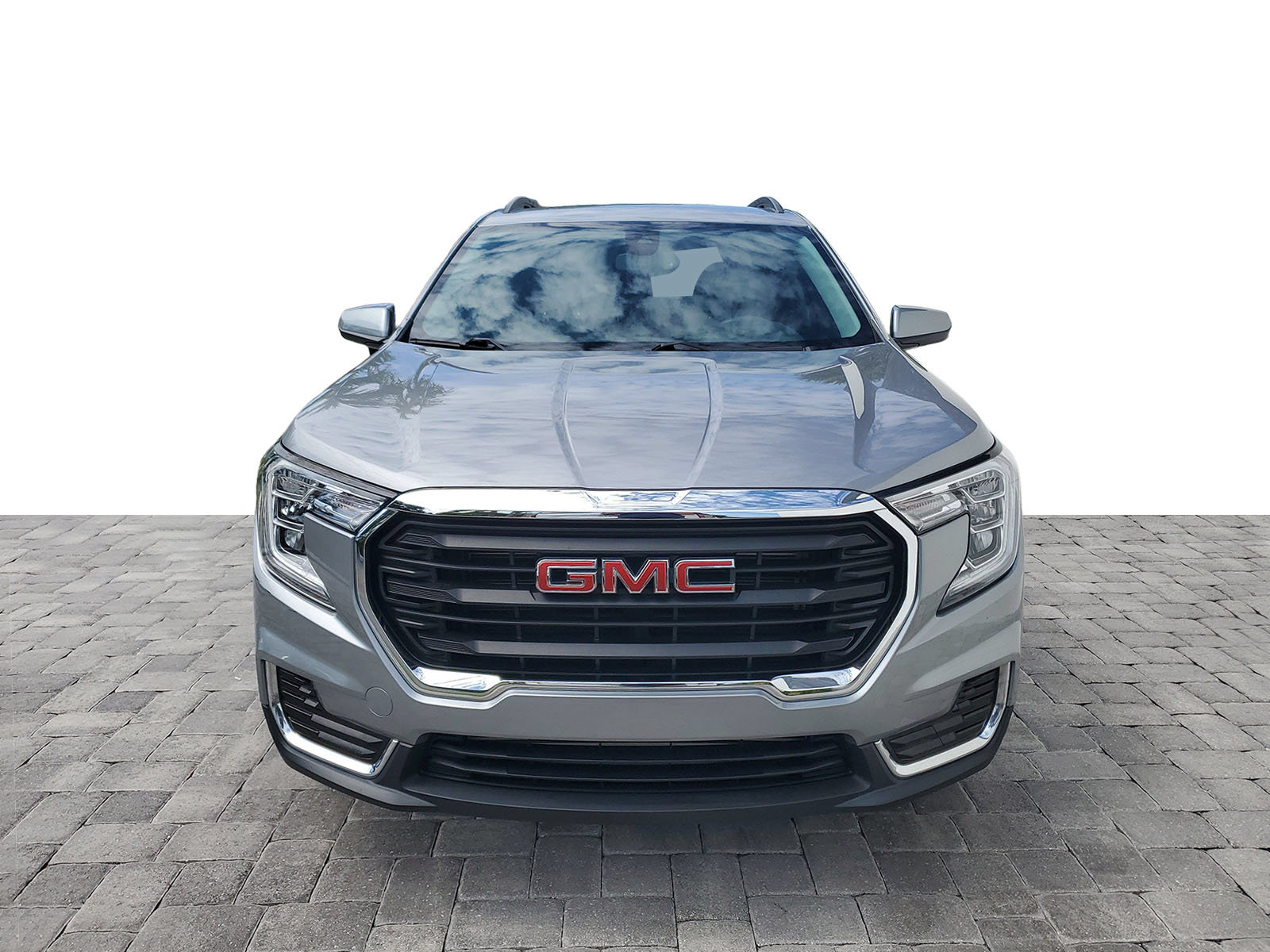 Used 2024 GMC Terrain SLE w/ Driver Convenience Package FWD image 2