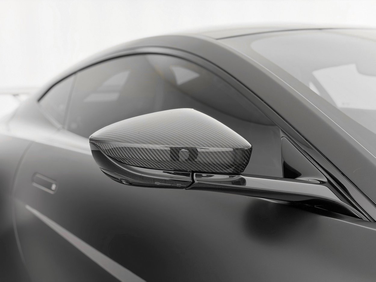 Used 2022 Aston Martin V8 Vantage Coupe image 34