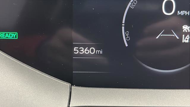 Used 2024 Toyota Prius LE AWD/4WD image 10