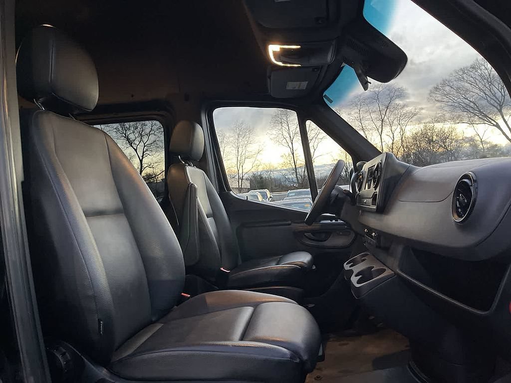 Used 2019 Mercedes-Benz Sprinter 2500 image 26