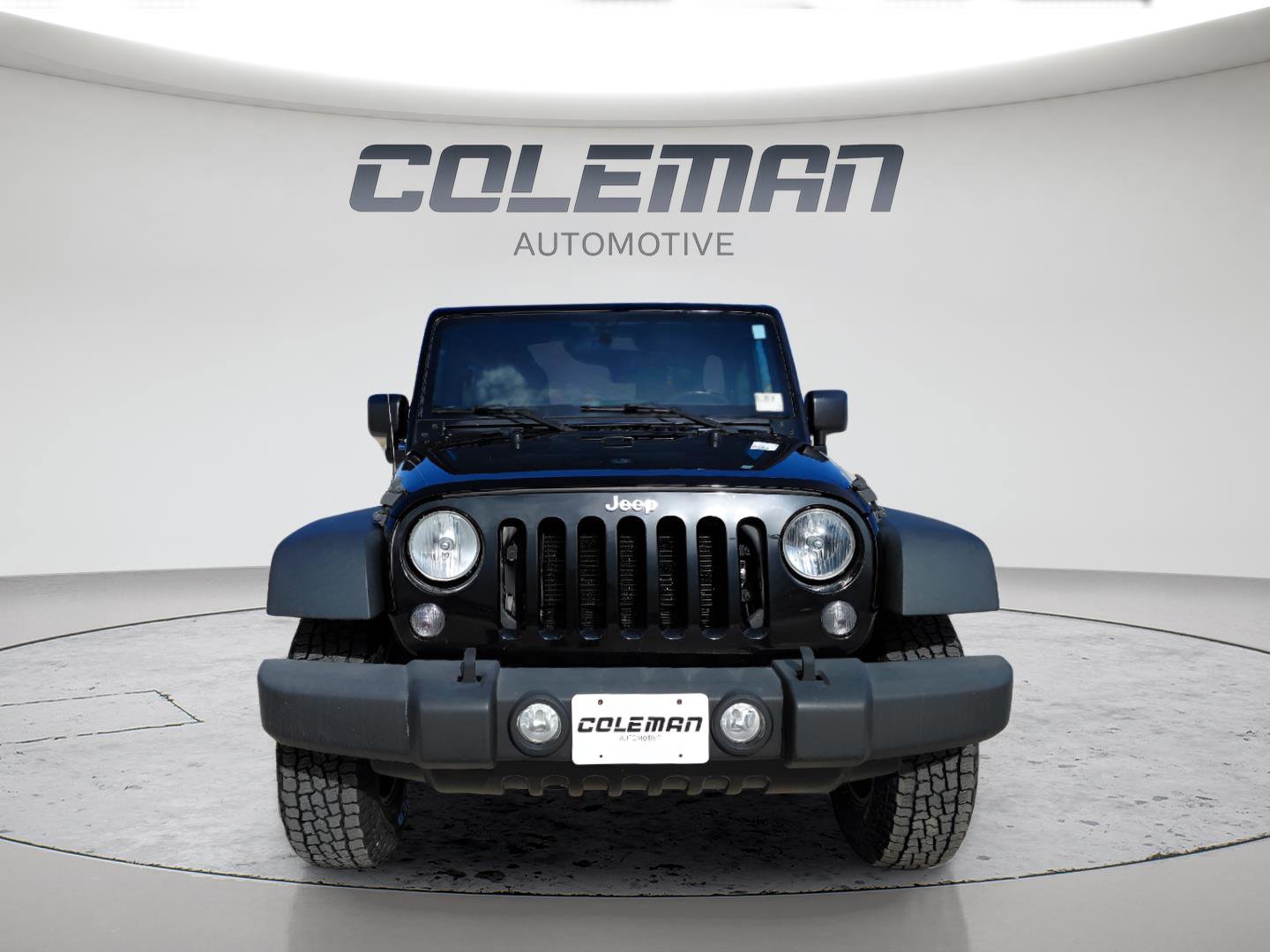 Used 2015 Jeep Wrangler Unlimited Rubicon w/ Connectivity Group image 8