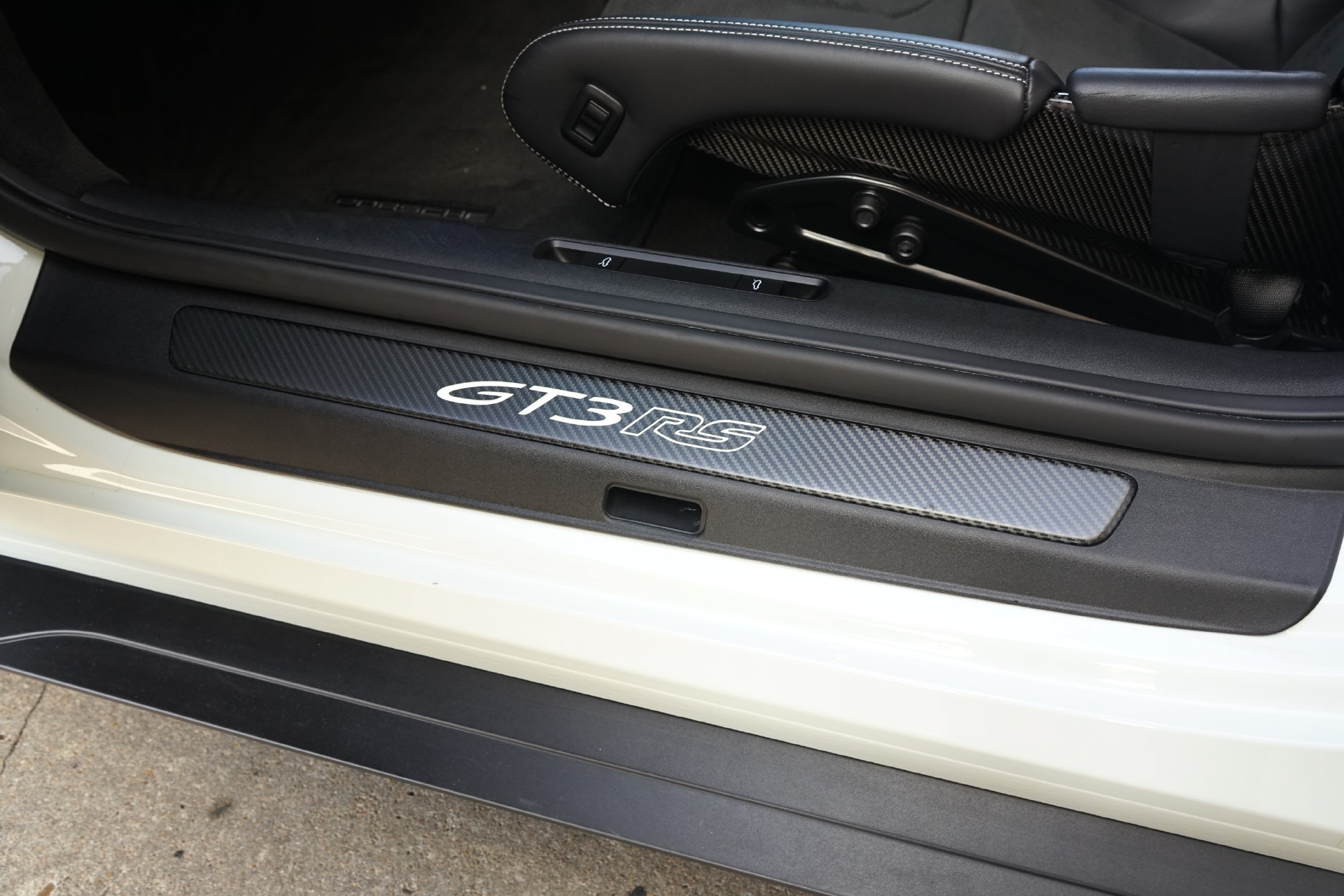 Used 2024 Porsche 911 GT3 RS RWD image 29