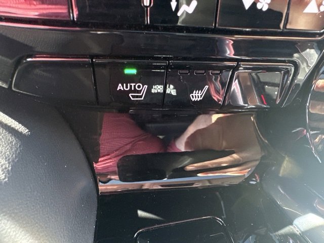 Certified 2025 Acura MDX w/ Technology Package image 13