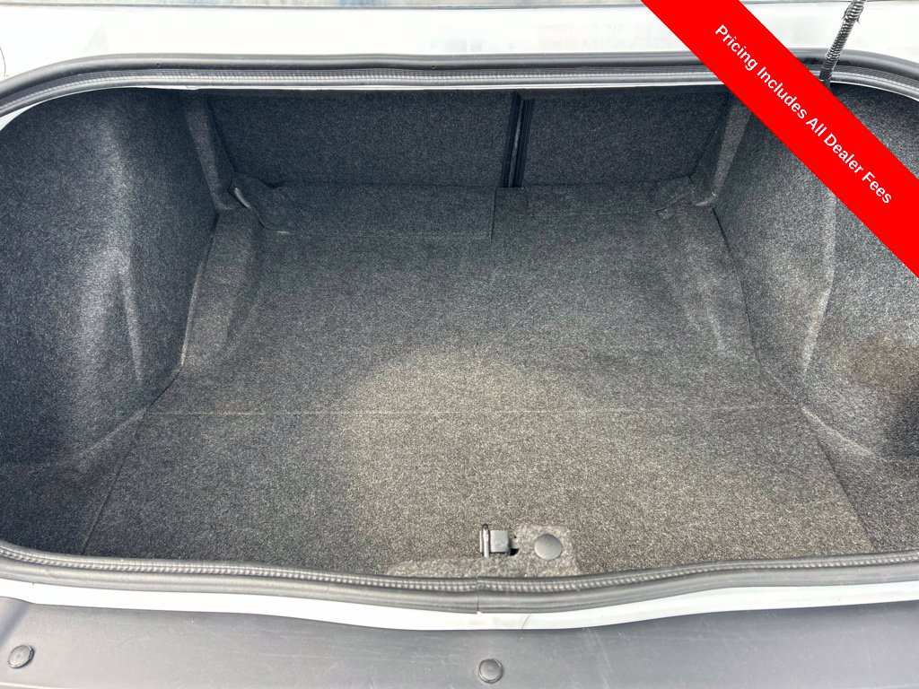 Used 2020 Dodge Challenger SXT RWD image 14